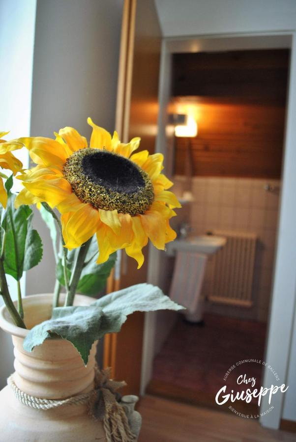 Auberge De Ballens Dış mekan fotoğraf